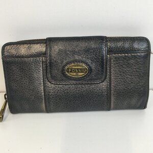 FOSSIL Maddox Zip Around Organizer Gray Metallic Leather Wallet
